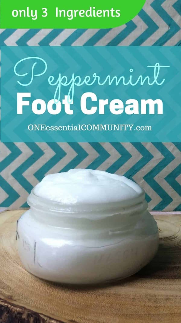 DIY Peppermint Foot Cream {made with essential oils, aloe, and coconut oil} cools, soothes, and refreshes tired feet.