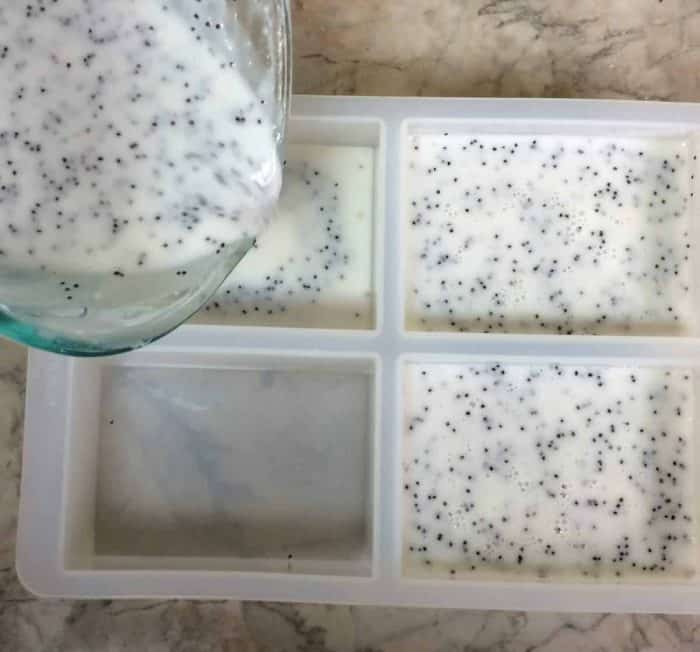 Love this!! my dry, itchy, sensitive skin has never felt better. -- Easy 3-ingredient essential oil soap that moisturizes, exfoliates, and soothes skin + FREE PRINTABLE of recipe & 25 custom EO blends