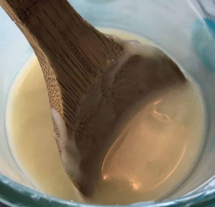 These DIY bath melts are loaded with decadent butters and good-for-your-skin essential oils. Plus they smell amazing! click for the recipe and step-by-step instructions to make these super moisturizing, skin softening, and great-smelling bath melts.