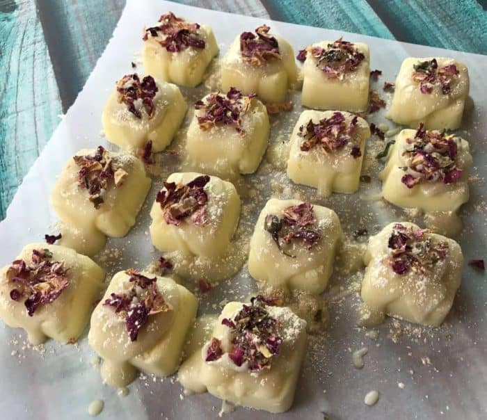 These DIY bath melts are loaded with decadent butters and good-for-your-skin essential oils. Plus they smell amazing! click for the recipe and step-by-step instructions to make these super moisturizing, skin softening, and great-smelling bath melts.