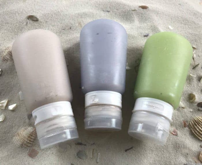 homemade essential oil sunscreen recipe. It's water resistant, protects against UVA and UVB , and SPF 30+. Plus it rubs in completely and it's not sticky or overly greasy. {DIY natural sunscreen recipe, essential oil recipe, essential oil DIY, doTERRA, Young Living, Plant Therapy}