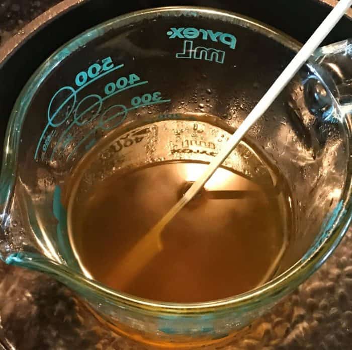 DIY Essential Oil Bug Repellent Lotion Bars -- all-natural and deet-free recipe to keep mosquitoes & ticks away. smell great & non-greasy