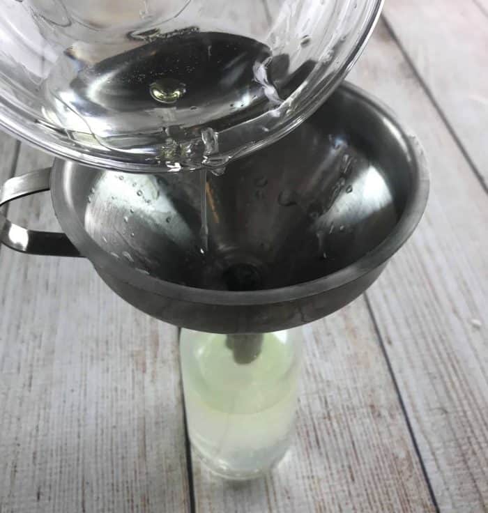 all natural DIY recipe with essential oils for perfectly imperfect soft, textured beachy waves with added volume and fullness