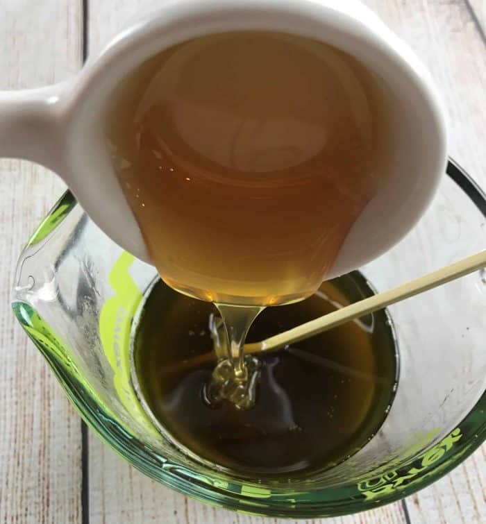 Got a bug bite, rash or other itchy nuisance? homemade natural anti-itch stick with essential oils. Itch relief in no time!