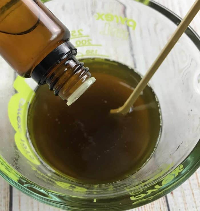 Got a bug bite, rash or other itchy nuisance? homemade natural anti-itch stick with essential oils. Itch relief in no time!