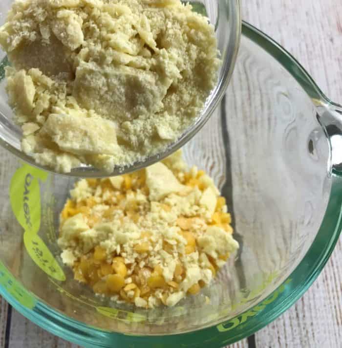 Got a bug bite, rash or other itchy nuisance? homemade natural anti-itch stick with essential oils. Itch relief in no time!