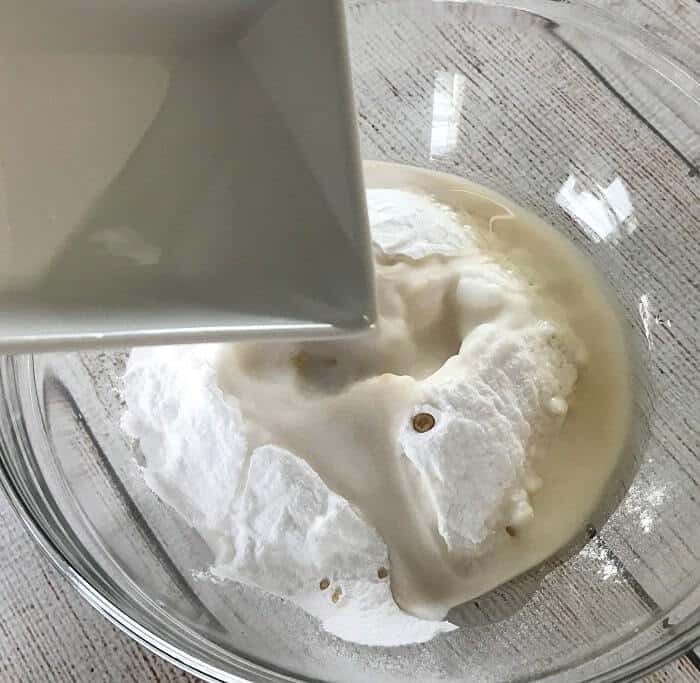 Freshen and eliminate trash can odors naturally with these easy-to-make homemade essential oil trashcan deodorizing tabs. {no more stinky, smelly trash cans, garbage cans, wastebaskets} essential oil trash can odor recipe #essentialoils #essentialoilrecipes #essentialoilDIY #stinkytrash #deodorizingtabs #essentialoilcleaning #naturaldeodorizer