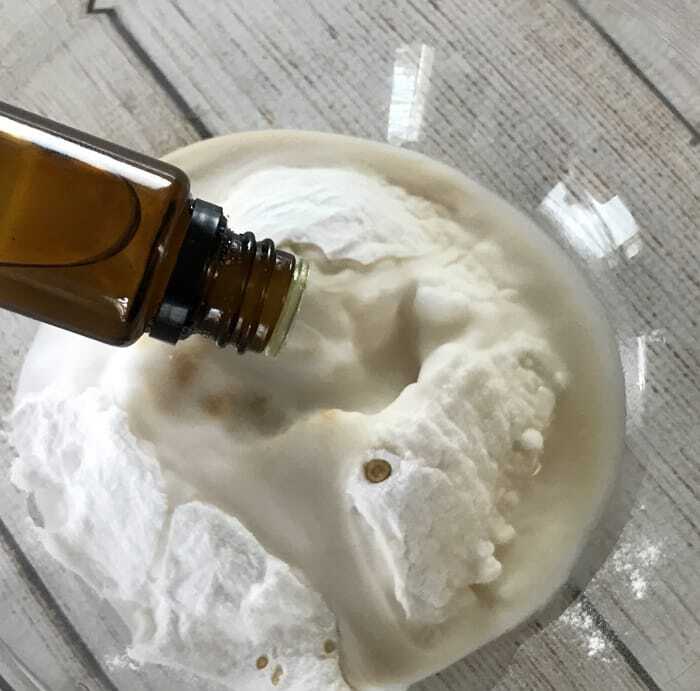 Freshen and eliminate trash can odors naturally with these easy-to-make homemade essential oil trashcan deodorizing tabs. {no more stinky, smelly trash cans, garbage cans, wastebaskets} essential oil trash can odor recipe #essentialoils #essentialoilrecipes #essentialoilDIY #stinkytrash #deodorizingtabs #essentialoilcleaning #naturaldeodorizer