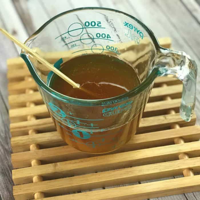 Lush copycat recipe for Wiccy Magic Muscles massage lotion bars - combination of cinnamon and peppermint essential oils provides warm, tingly sensation that soothes sore, achy muscles. Adzuki beans apply light pressure and feel like tiny little fingertips giving you a wonderful relaxing massage. #Lushcopycat #essentialoilrecipes #essentialoilDIY #essentialoiluses #lotionbars #essentialoils #DIYbeauty