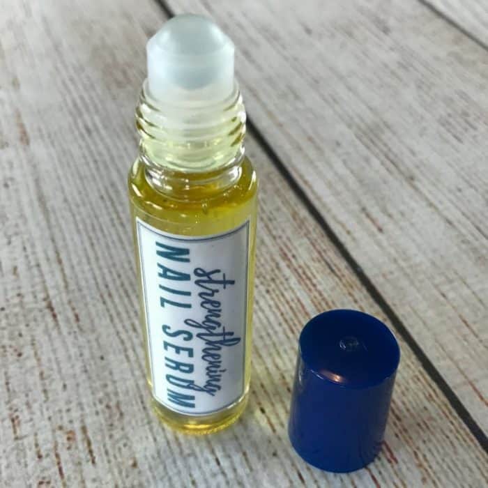 40 favorite essential oil recipes for summer - homemade sunscreen, after-sun spray, cooling spray, DIY deodorant, diffuser blends, summer room sprays, rollerball recipes, bug spray, essential oils for travel, and more. Lots of easy summer essential oil recipes with step-by-step instructions and free printables. #essentialoilrecipes #essentialoilDIY #essentialoildiffuser #essentialoiluses #essentialoils #DIYbeauty #naturalremedies