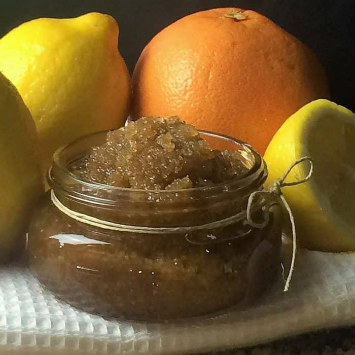 40 favorite essential oil recipes for summer - homemade sunscreen, after-sun spray, cooling spray, DIY deodorant, diffuser blends, summer room sprays, rollerball recipes, bug spray, essential oils for travel, and more. Lots of easy summer essential oil recipes with step-by-step instructions and free printables. #essentialoilrecipes #essentialoilDIY #essentialoildiffuser #essentialoiluses #essentialoils #DIYbeauty #naturalremedies