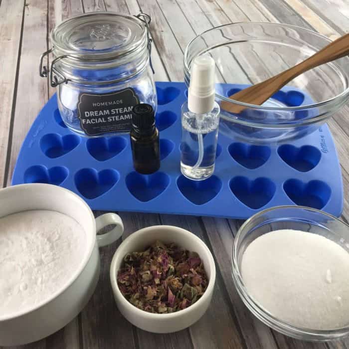 Lush copycat DIY acne facial tabs tighten pores, clear up acne, calm skin, & alleviate redness. naturally gentle & made with essential oils. DIY acne treatment, essential oil recipe, essential oils for acne, homemade facial, DIY facial, DIY essential oil, doTERRA, Young Living
