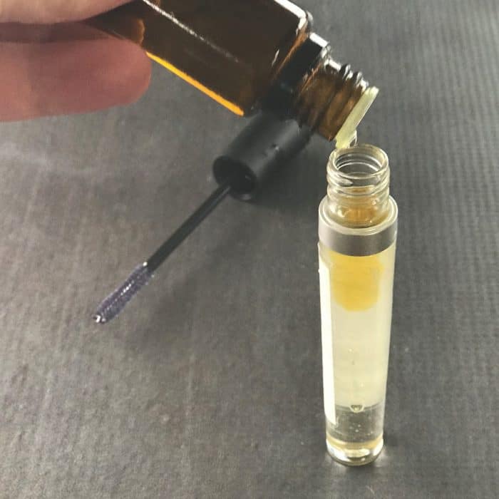 adding essential oils to homemade eyebrow growth serum