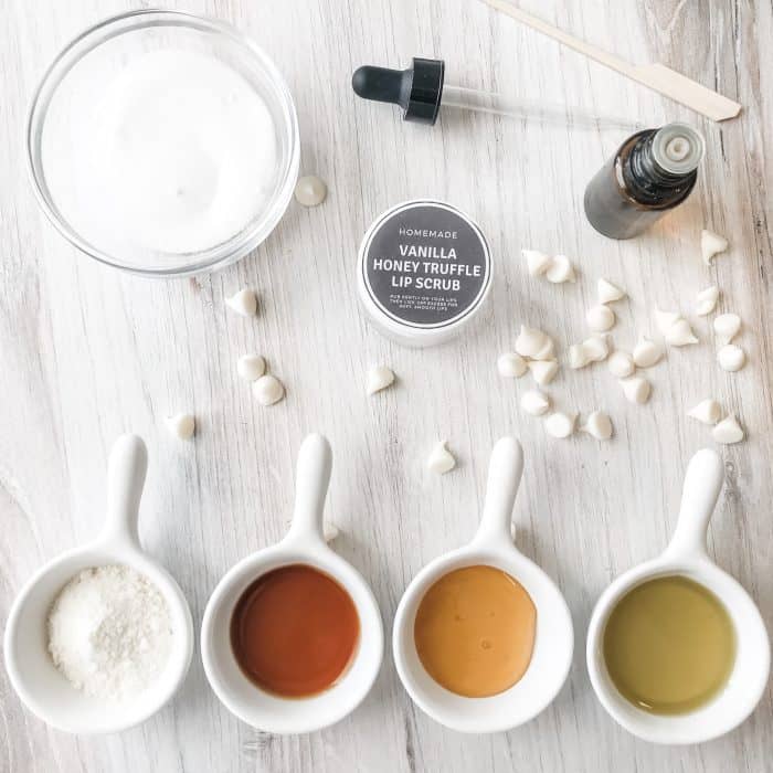 lip scrub ingredients vanilla, honey, sugar, white chocolate, tangerine essential oil