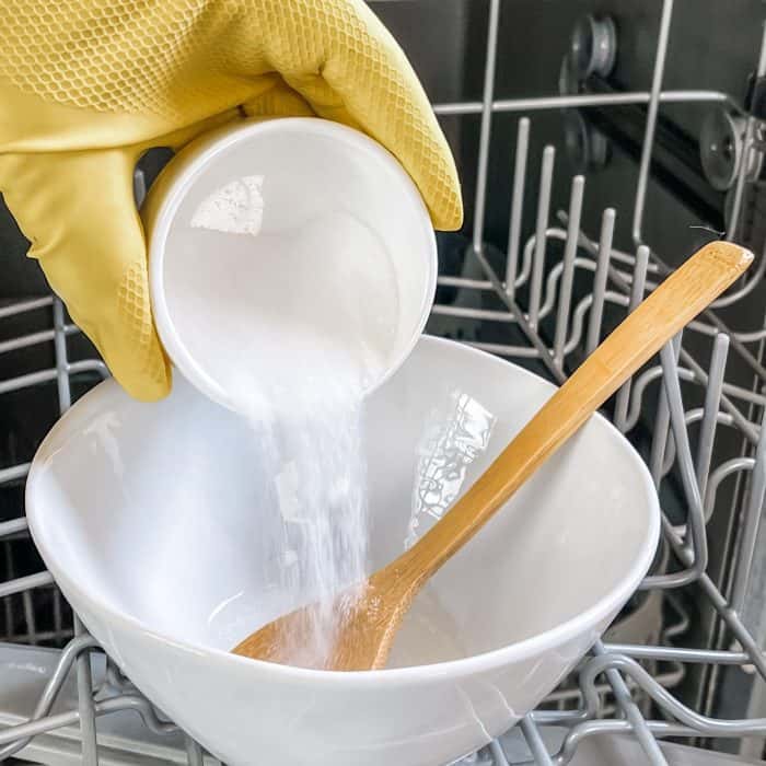 adding citric acid to bowl